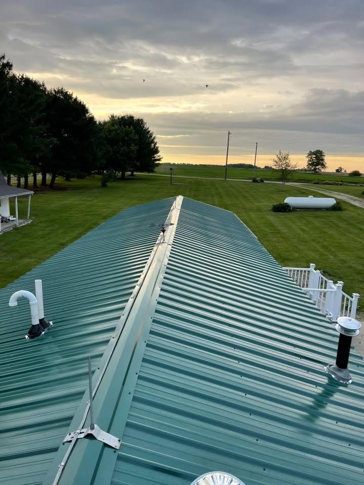 Metal roof electrical grounding installation